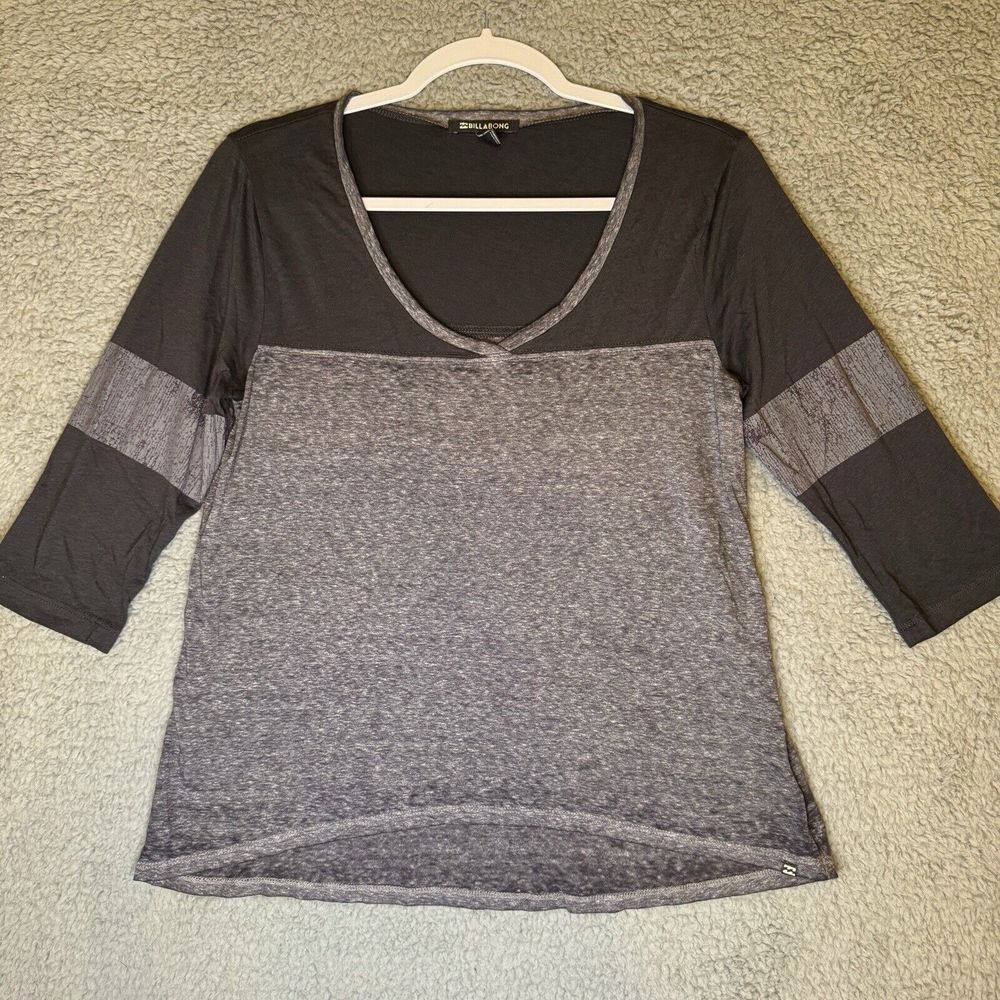 Billabong Women's Gray Color Block T Shirt Retro Pullover 3/4 Sleeve Small NWOT
